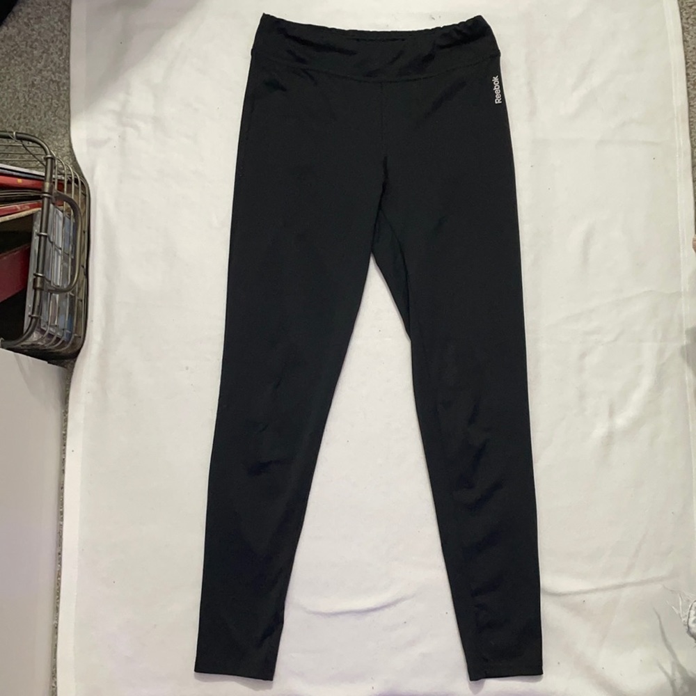 reebok black ankle cropped leggings